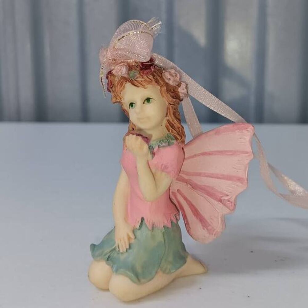 Unbranded Fairy Figurine Ornament Small Pink Green Kneeling Wings Flower Crown